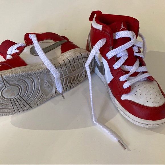 Nike | Toddler High Top Air Jordans | EUC | Sz 9C - Picture 4 of 6